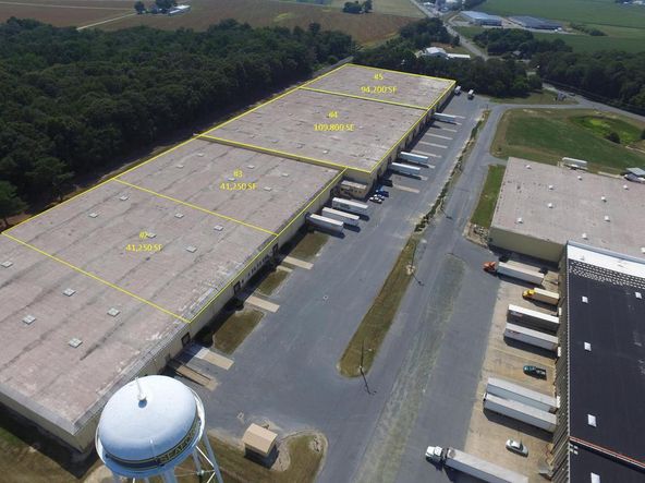 Seaford Warehouses : 1801 Dulaney Street, Seaford, DE 19973